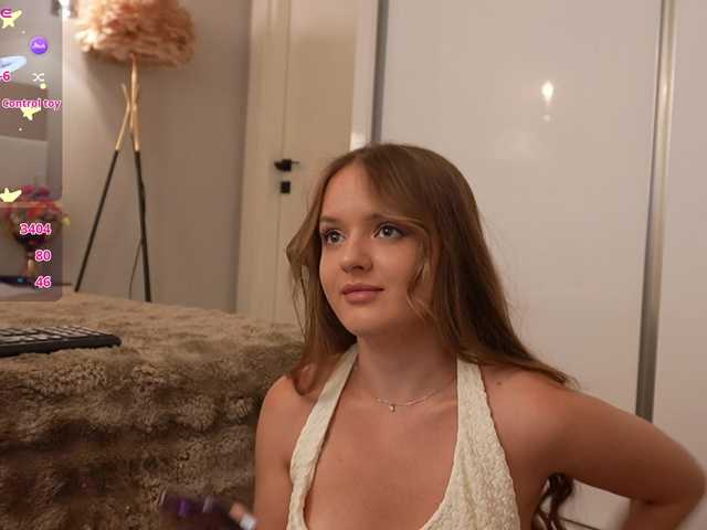 Lunaaaura live cam on BongaCams