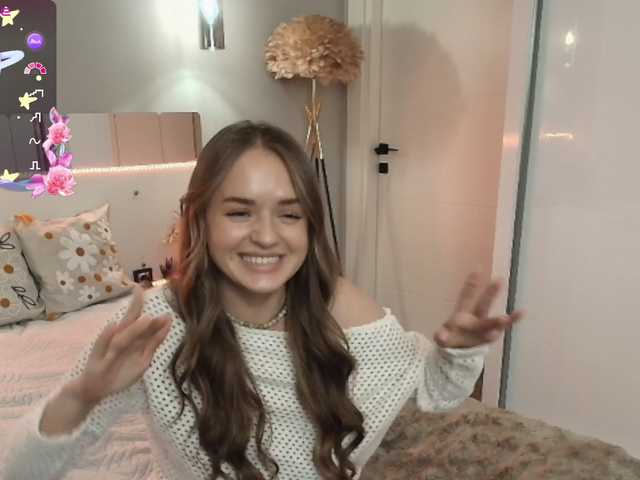 go to chat with Lunaaaura