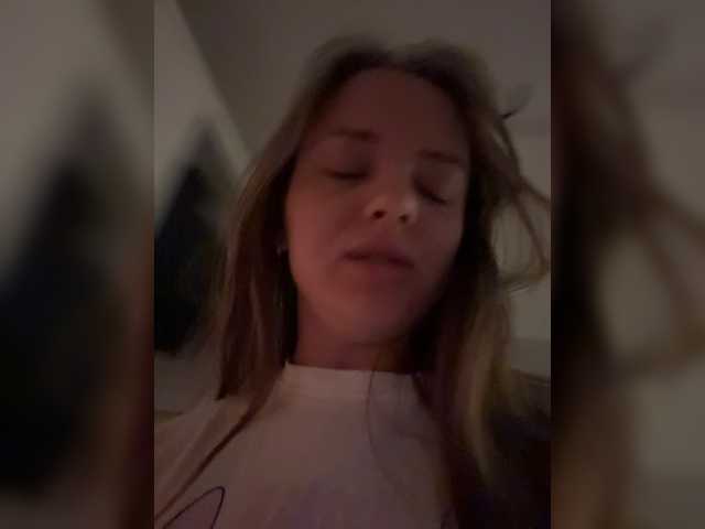 Lunaaaura live webcam show