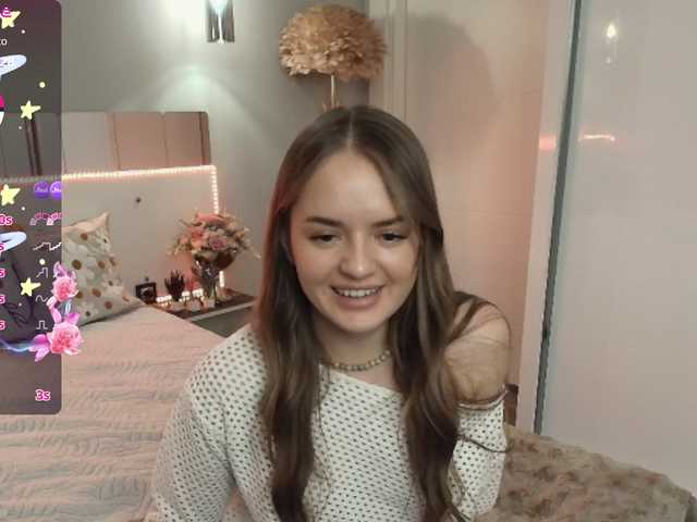 Lunaaaura's BongaCams show and profile