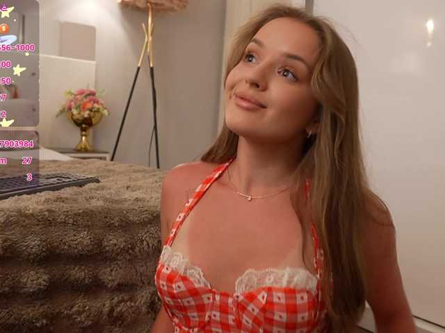 go to chat with Lunaaaura