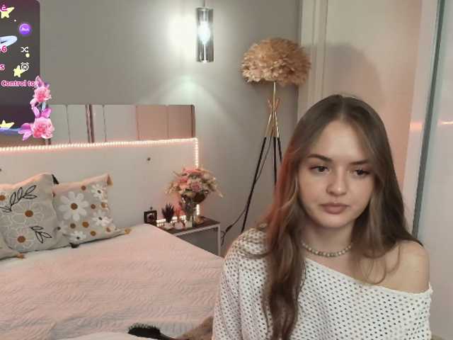 Lunaaaura's BongaCams show and profile