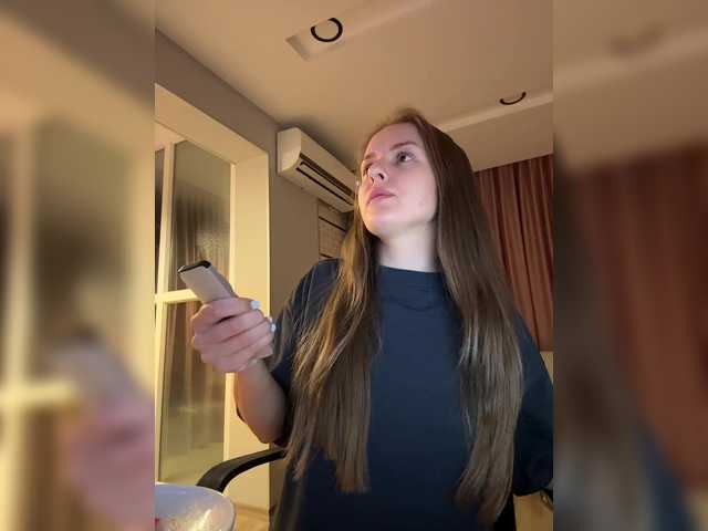 Lunaaaura live cam