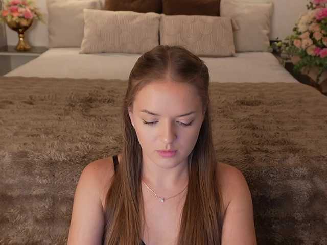 Lunaaaura live webcam show