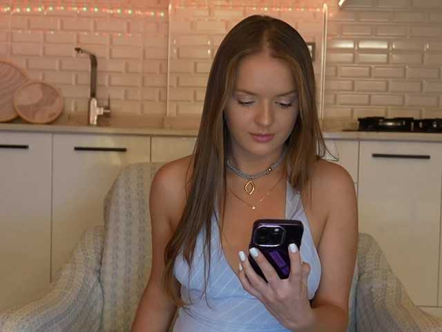 Lunaaaura live cam on BongaCams