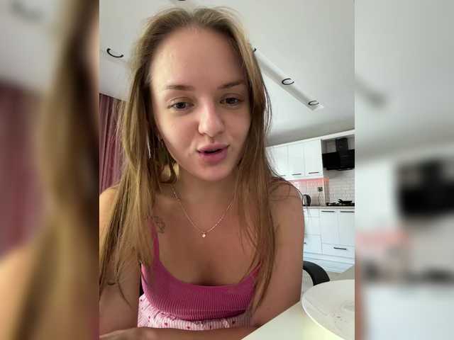 Lunaaaura live webcam show