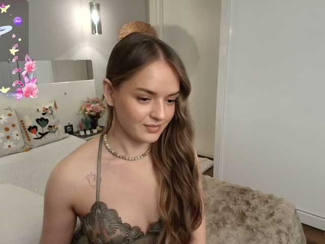 Lunaaaura's BongaCams show and profile