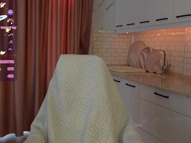 le modèle Lunaaaura est en webcam porno dans un show sur le site bongacams, il possède les tags suivants: White/Caucasian,Brunette,Shaved