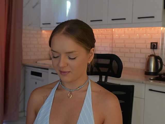 Lunaaaura live cam on BongaCams