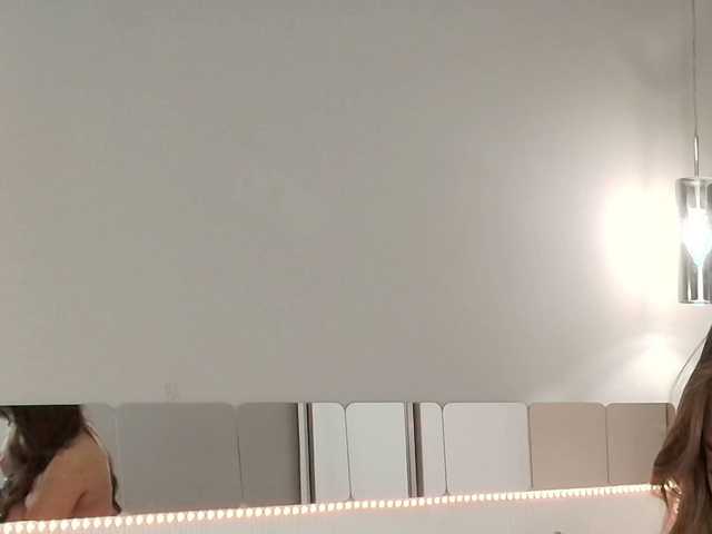 Lunaaaura's BongaCams show and profile