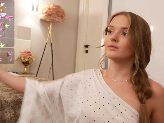 Lunaaaura live cam on BongaCams