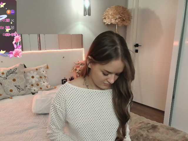 Lunaaaura's BongaCams show and profile