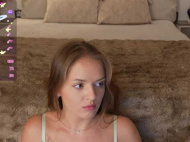 Lunaaaura live webcam show
