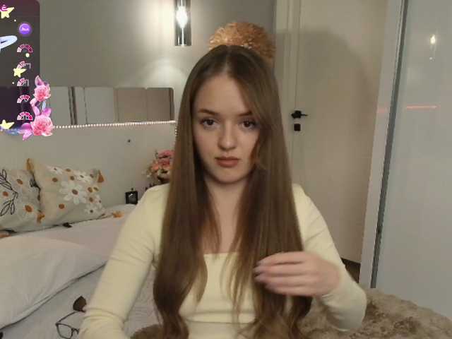 Lunaaaura's BongaCams show and profile