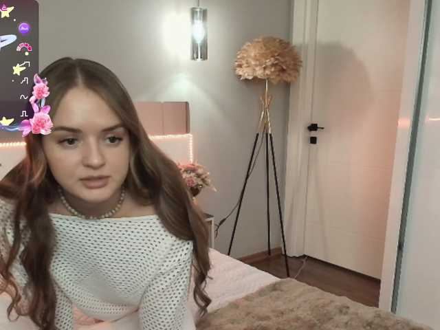 Lunaaaura's BongaCams show and profile