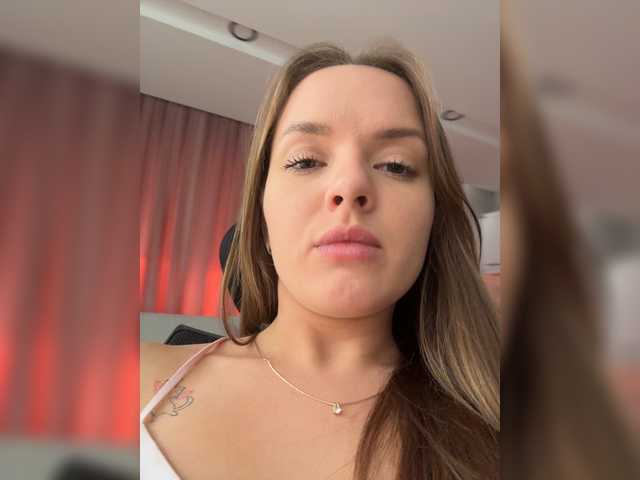 Lunaaaura live webcam show