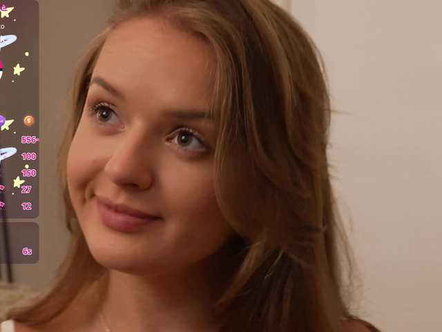 Lunaaaura live cam
