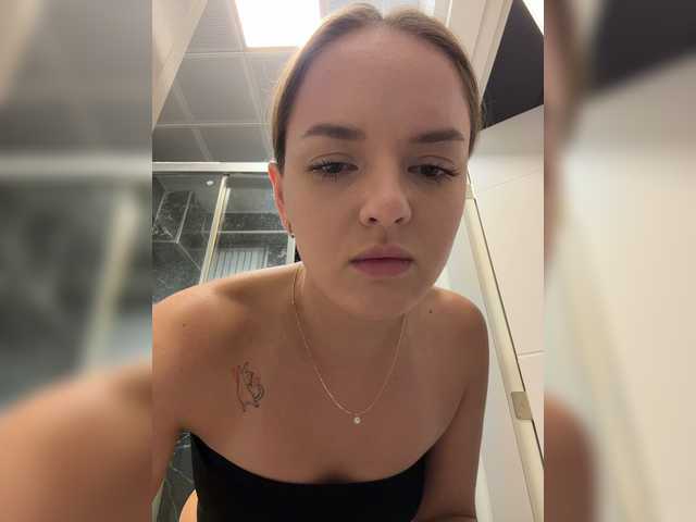 Lunaaaura live webcam show