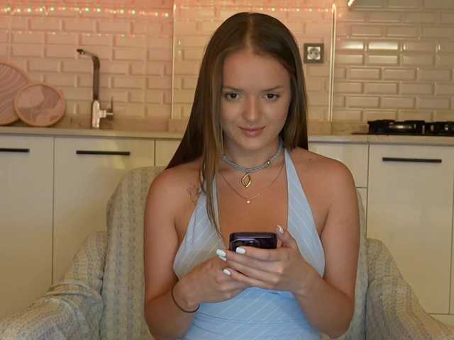 Lunaaaura live cam on BongaCams
