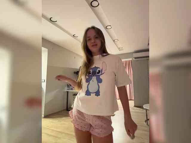 Lunaaaura webcam