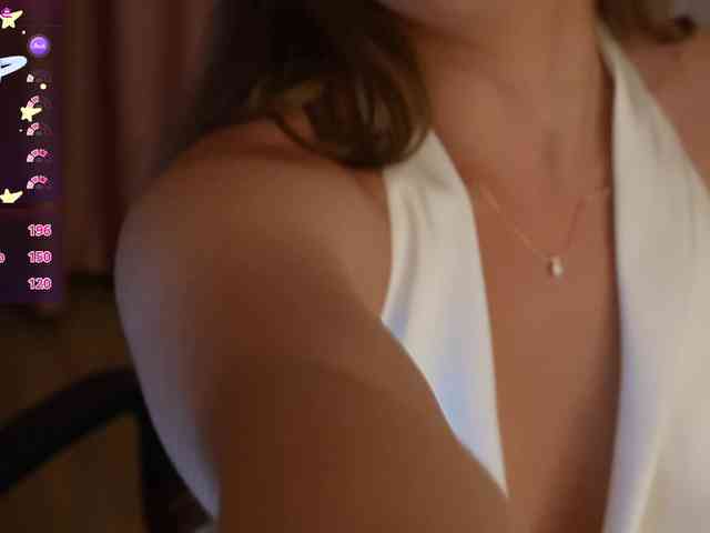 Lunaaaura webcam