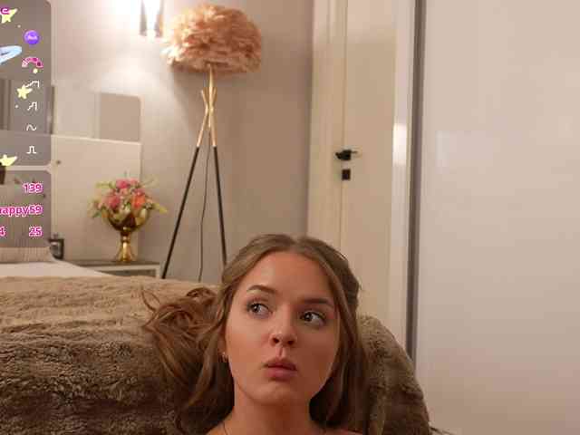 Lunaaaura Live Webcam on BongaCams