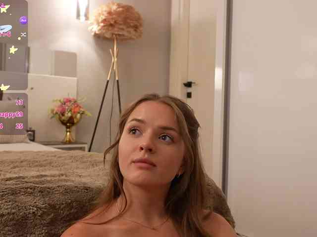 Lunaaaura Live Webcam on BongaCams