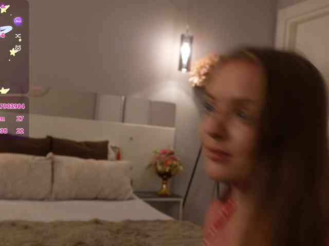 Lunaaaura webcam