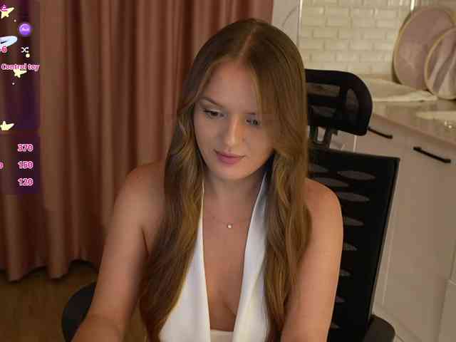 Lunaaaura webcam