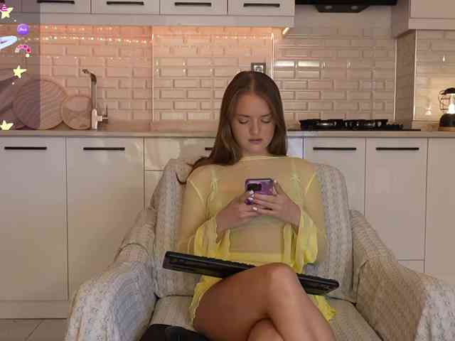 Lunaaaura Live Webcam on BongaCams