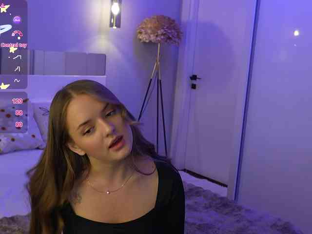 Lunaaaura webcam