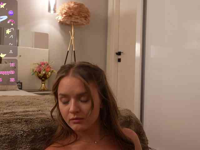 Lunaaaura webcam