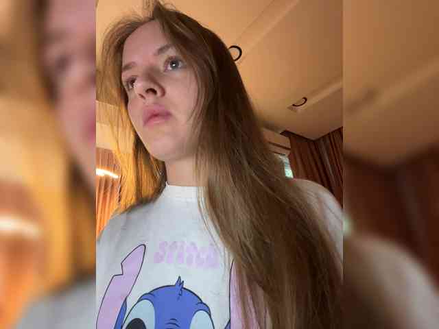 Lunaaaura webcam