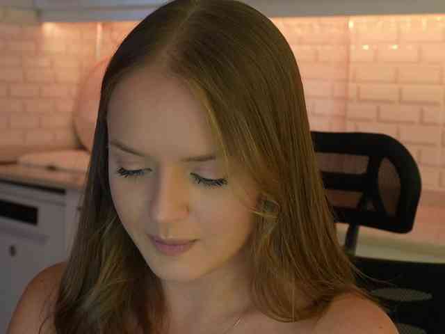 Lunaaaura webcam