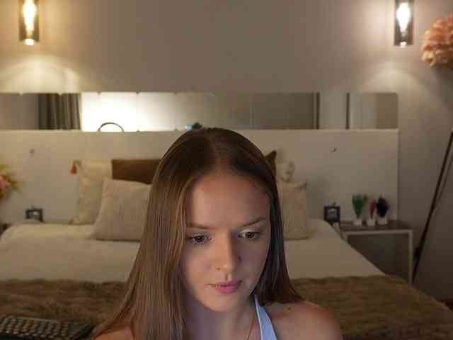 Lunaaaura webcam