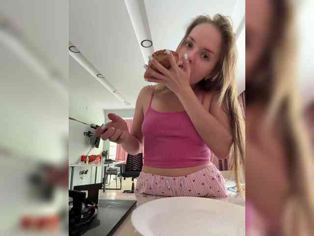 Lunaaaura webcam