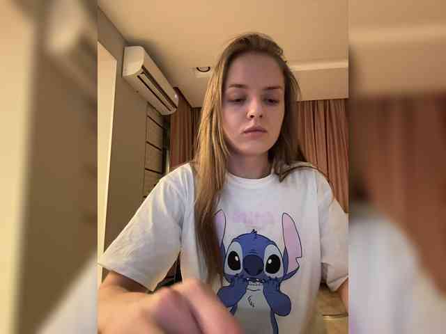 Lunaaaura webcam