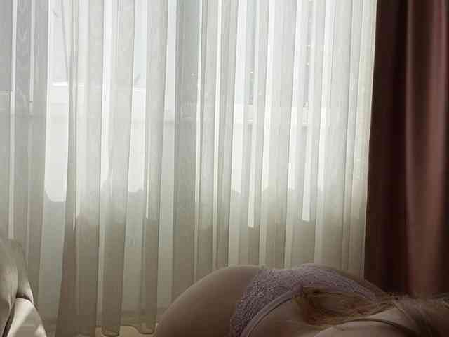 Lunaaaura webcam