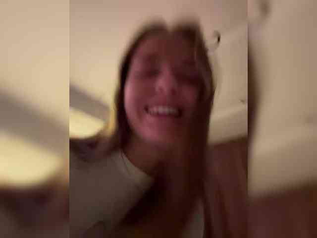 Lunaaaura webcam
