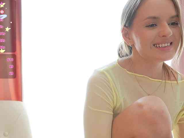 Lunaaaura Live Webcam on BongaCams