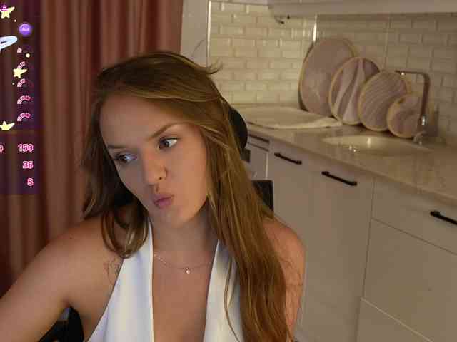 Lunaaaura webcam