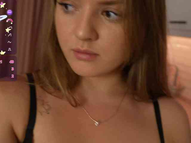Lunaaaura webcam