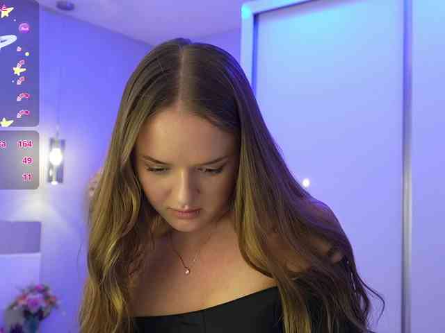 Model: Lunaaaura