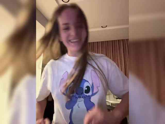 Lunaaaura webcam