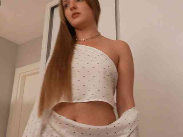 Model: Lunaaaura