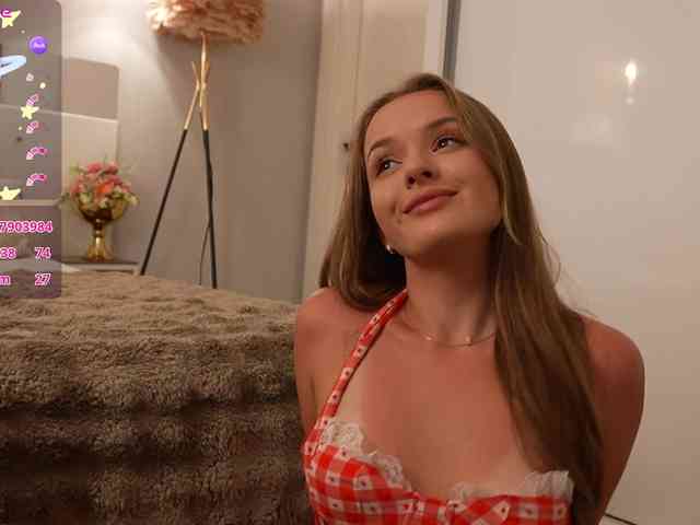 Lunaaaura webcam