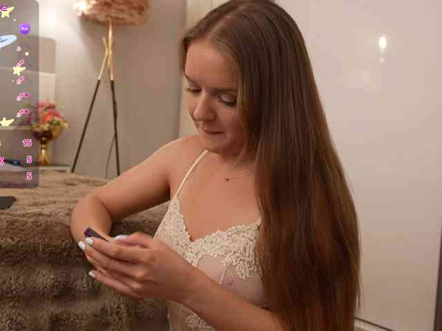 Lunaaaura Live Webcam on BongaCams
