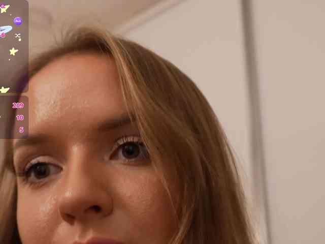 Lunaaaura webcam
