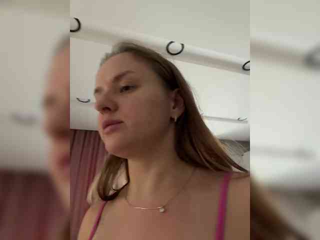 Lunaaaura webcam