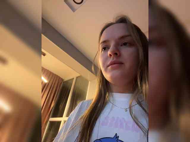 Lunaaaura webcam